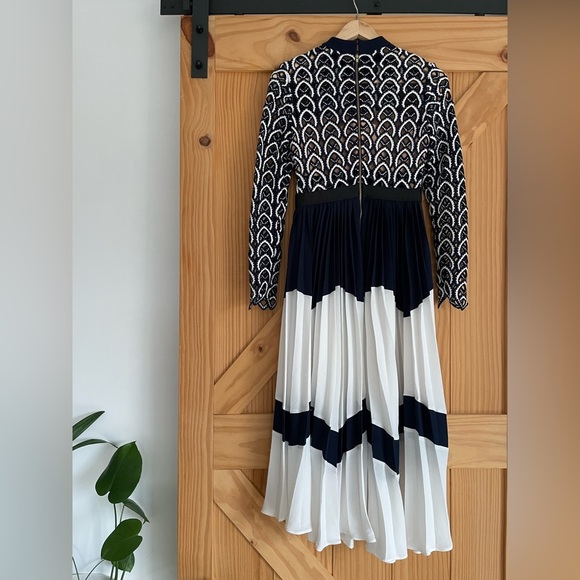 SELF-PORTRAIT Size 2  Navy Blue and White Open Crochet Pleated MIDI Long Sleeves - Picture 7 of 17